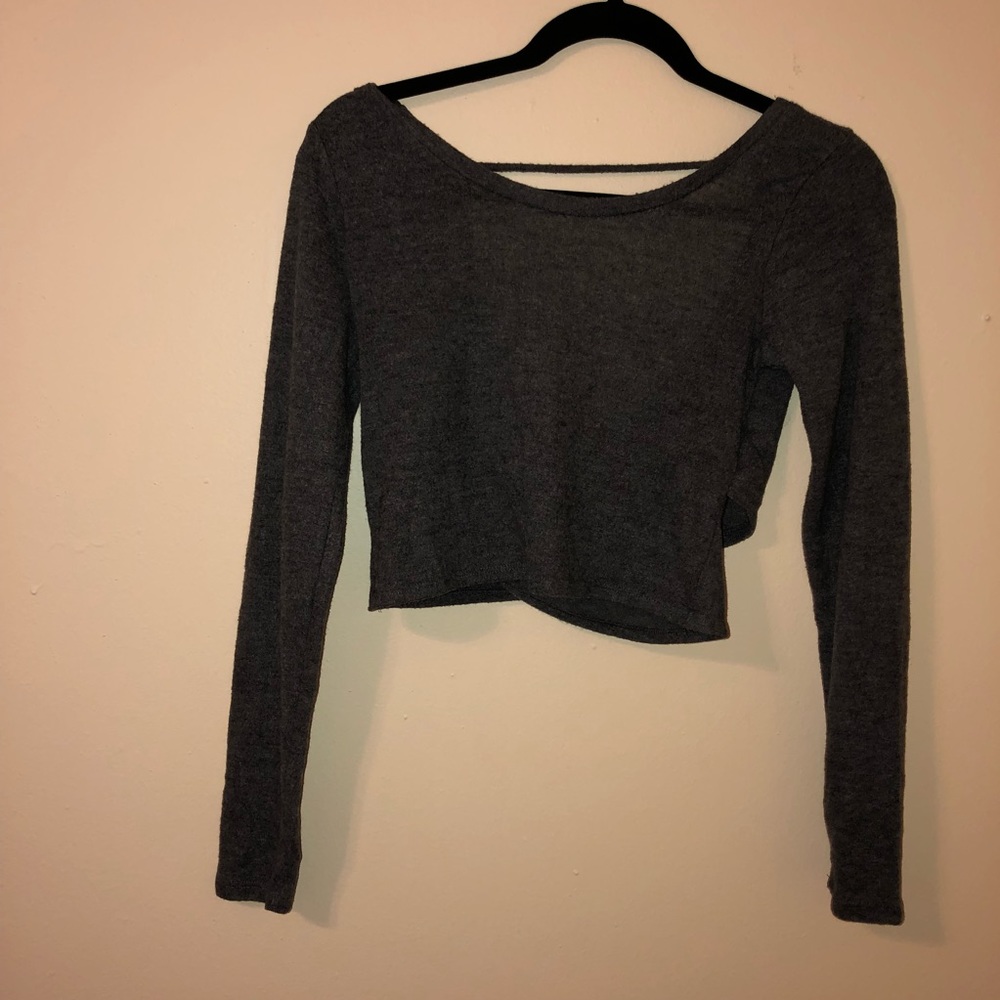 NWOT AERIE AE gray long sleeve crop top